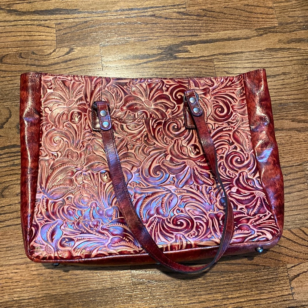 Patricia Nash leather tote and wallet